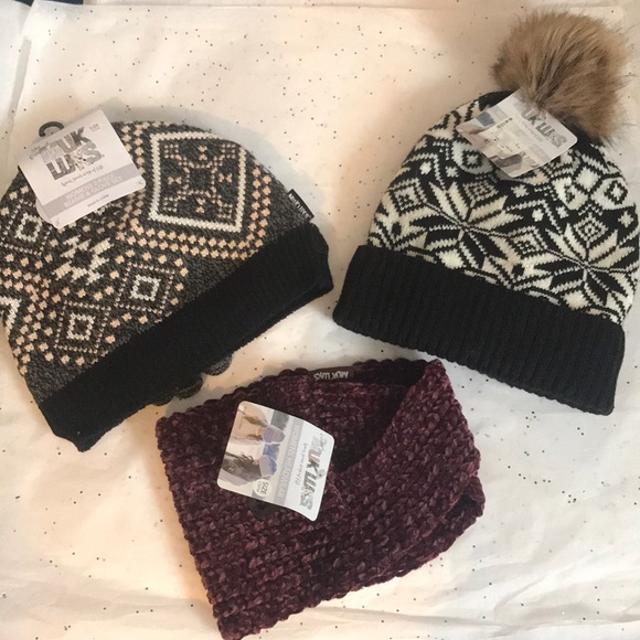 🎁🎁Muk luks hats and gloves - Picture 1 of 5